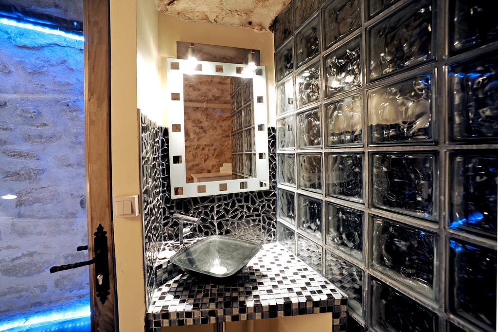 Unique Loft Apartment In Le Marais باريس المظهر الخارجي الصورة