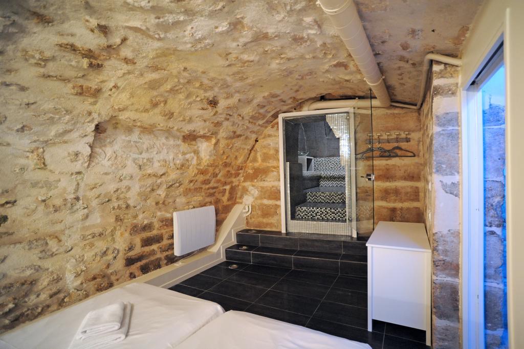 Unique Loft Apartment In Le Marais باريس المظهر الخارجي الصورة