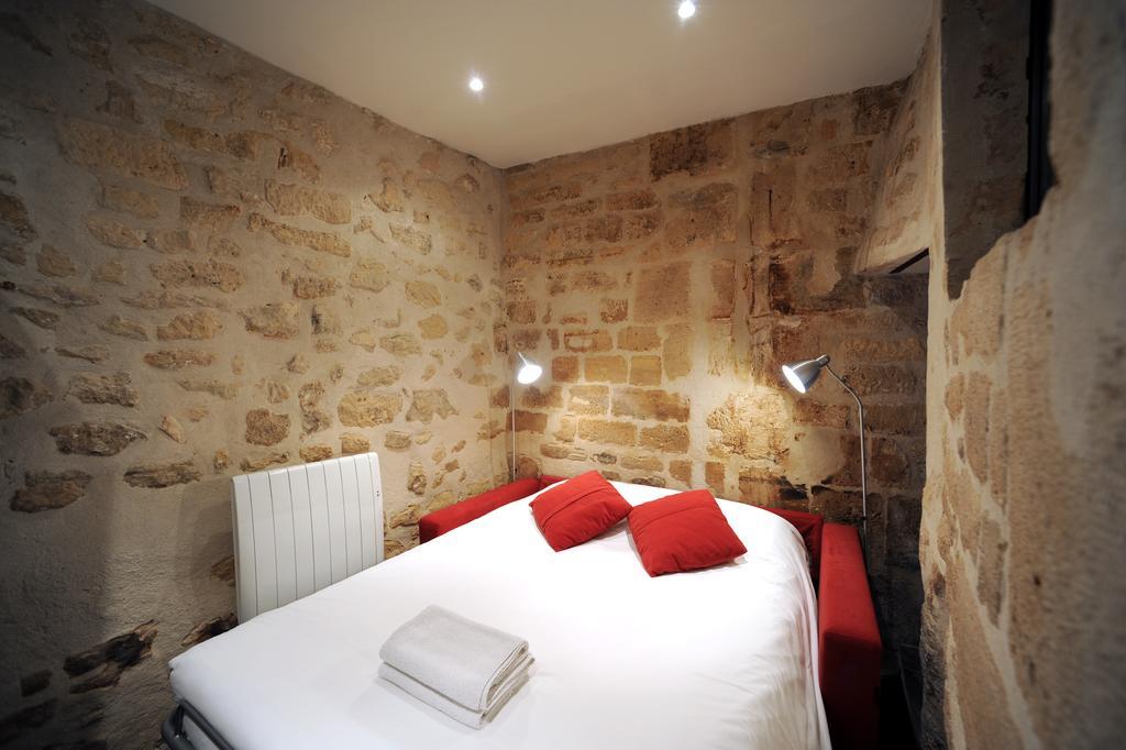 Unique Loft Apartment In Le Marais باريس المظهر الخارجي الصورة