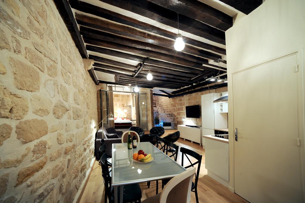 Unique Loft Apartment In Le Marais باريس المظهر الخارجي الصورة